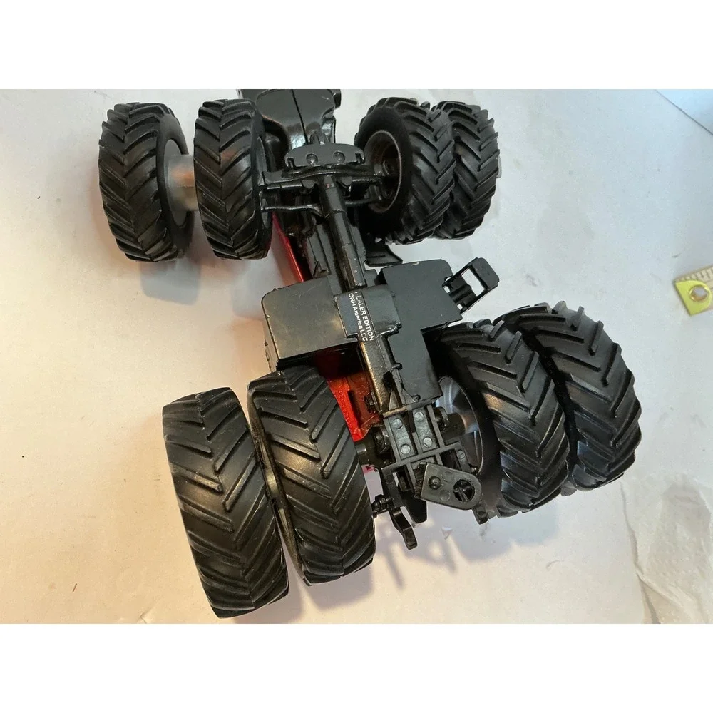 Case IH 335 Magnum Tractor Dealer Edition Diecast Dual Wheels Toy Collectible